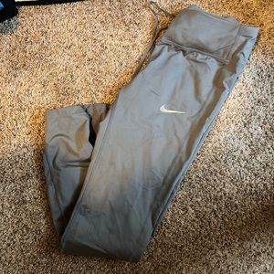 Grey Nike leggings